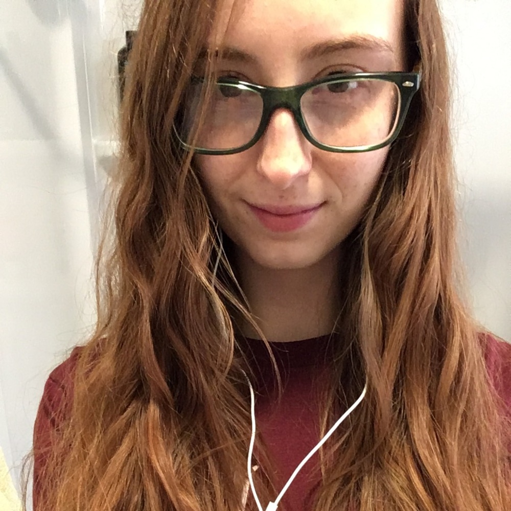 Meet your Posher, Deanna